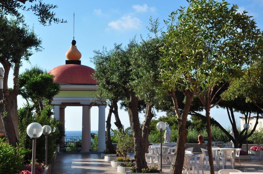 Hotel Terme Rosaleo Casamicciola Terme Exterior foto